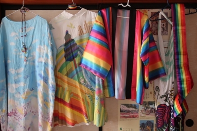 虹な服