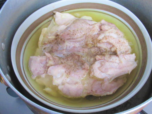 211　　鶏肉蒸し(1)