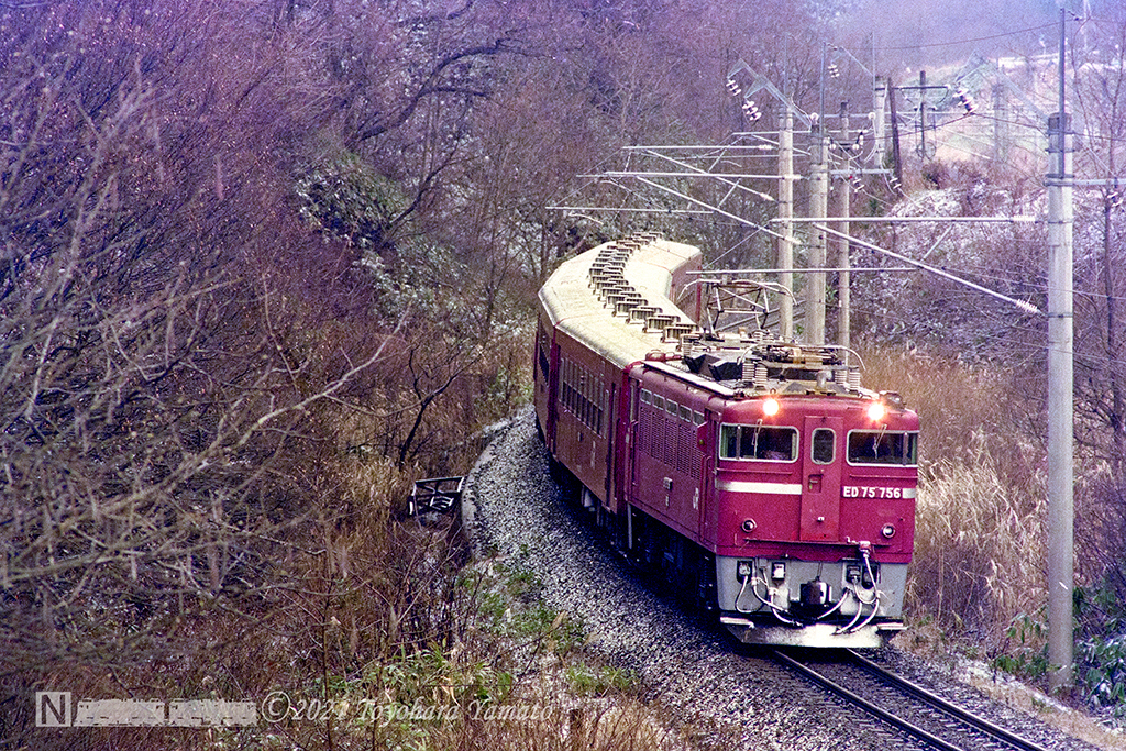 199311[N262-24]鶴ヶ坂631