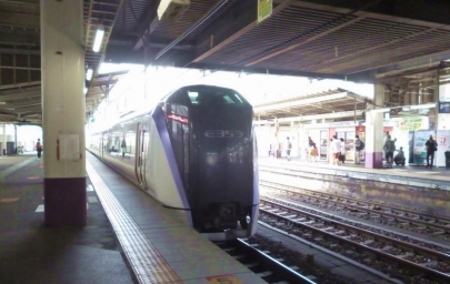 E353系電車中央本線特急「スーパーあずさ」E353甲府駅