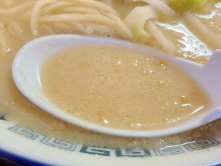 麺や恵　ブレンド野菜味噌ラーメン　スープ