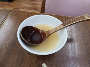 東横駅南　野菜味噌ラーメン　薄めスープ