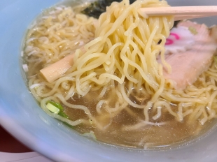 衆楽　ラーチャン　麺スープ