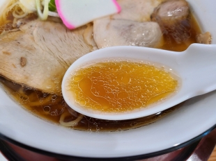 蘭　鶏と煮干しの中華そば　スープ