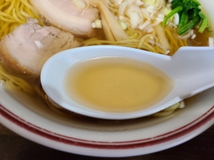 くら田　ラーメン　スープ