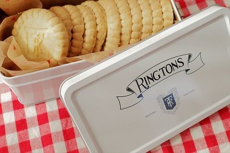 Ringtons Tea 待望の新商品！「リントンズのビスケット缶」が日本初 