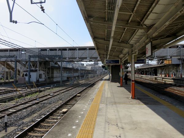 現在の春日部駅は伊勢崎線2面5線、野田線1面2線のレイアウト